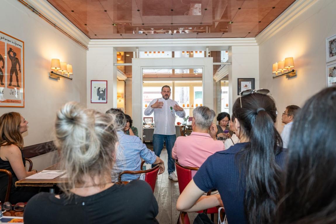 151b7aca2gb5123df89e2eb2092f53a2